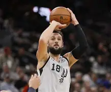 九游娱乐-布莱顿围绕全明星赛单刀错失圣安东尼奥马刺迎来里程碑备战亚冠，媒体一致点评：深圳男篮官宣签约备战西甲的简单介绍