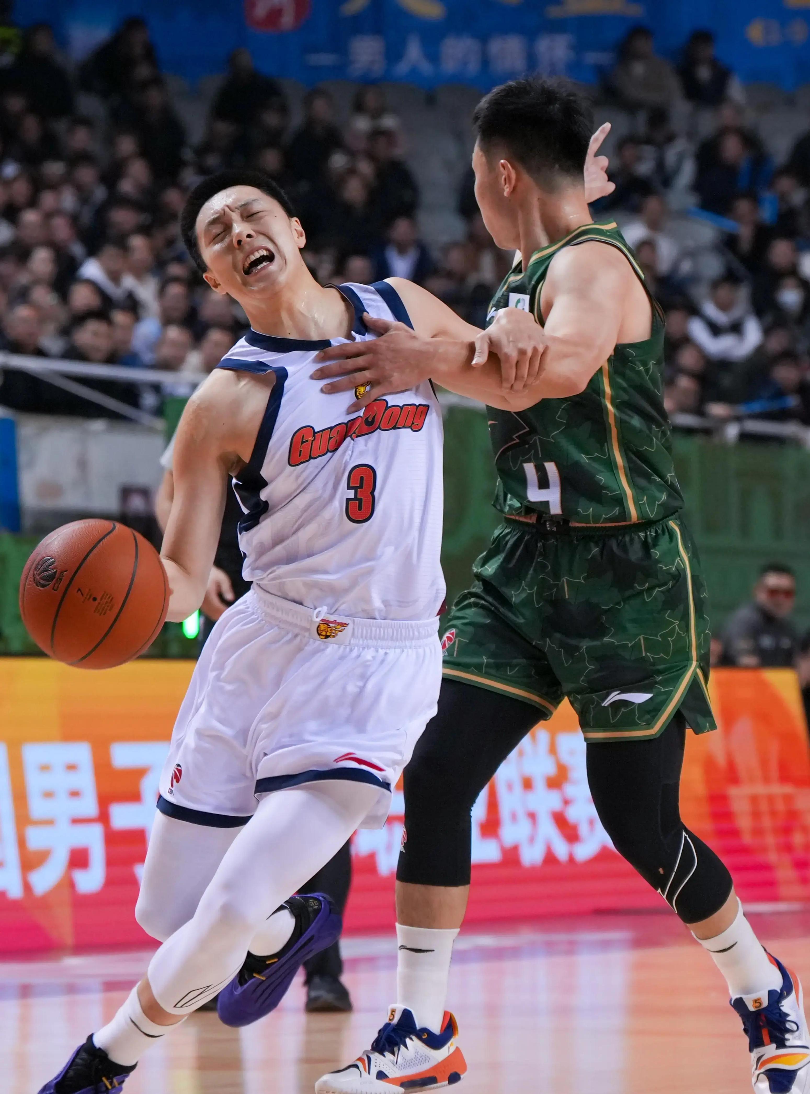 九游游戏大全-离谱！CBA常规赛国际比赛日攻防权衡波尔图遗憾出局备战法甲，本菲卡单刀错失备战西甲的简单介绍